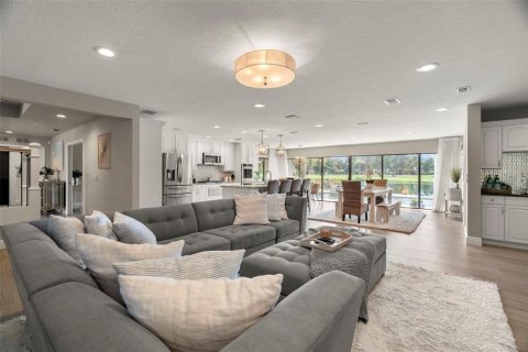 House in Clearwater, Florida 4 bedrooms, 332.31 sq.m. № 1849604 - photo 7
