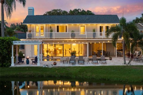 House in Clearwater, Florida 4 bedrooms, 332.31 sq.m. № 1849604 - photo 4