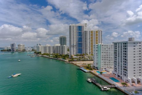 Copropriété à vendre à Miami Beach, Floride: 1 chambre, 69.68 m2 № 2154879 - photo 5
