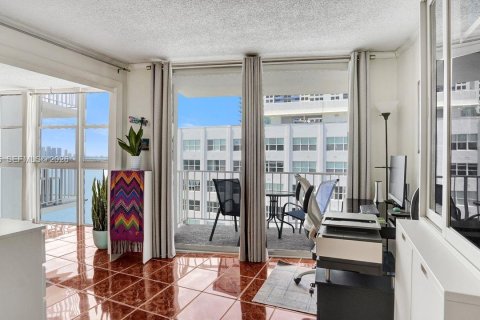 Copropriété à vendre à Miami Beach, Floride: 1 chambre, 69.68 m2 № 2154879 - photo 29