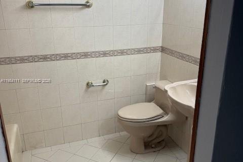 Condo in Miami, Florida  № 2050774 - photo 13