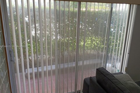 Condo in Miami, Florida  № 2050774 - photo 17