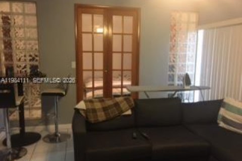 Condo in Miami, Florida  № 2050774 - photo 5
