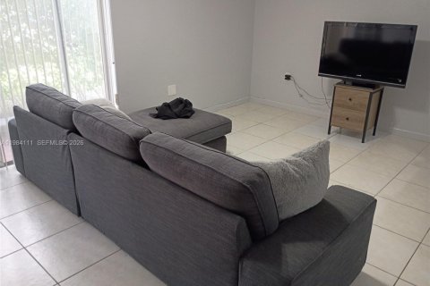 Condo in Miami, Florida  № 2050774 - photo 2