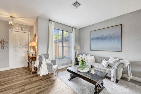 Casa en venta en Miramar, Florida, 4 dormitorios, 209.96 m2 № 2036569 - foto 11