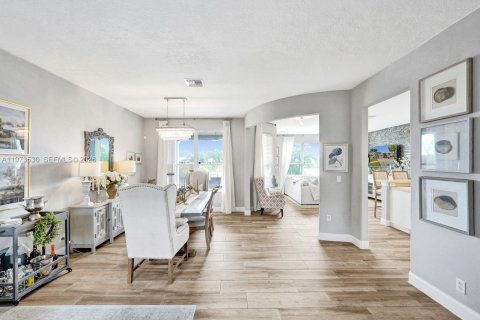 Casa en venta en Miramar, Florida, 4 dormitorios, 209.96 m2 № 2036569 - foto 17