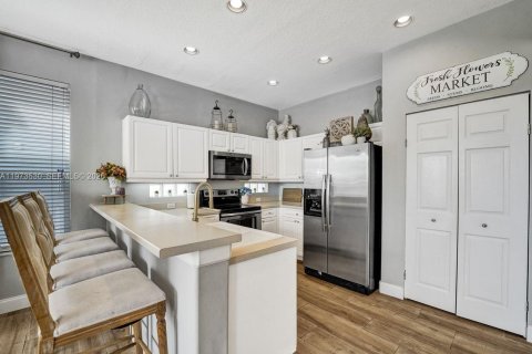 Casa en venta en Miramar, Florida, 4 dormitorios, 209.96 m2 № 2036569 - foto 29