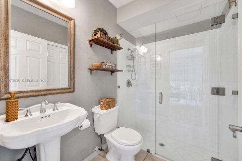 Casa en venta en Miramar, Florida, 4 dormitorios, 209.96 m2 № 2036569 - foto 15