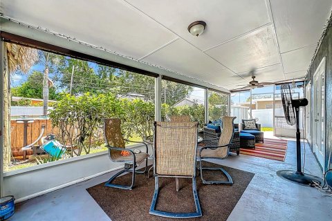 Villa ou maison à vendre à Saint Petersburg, Floride: 3 chambres, 147.34 m2 № 1916176 - photo 29