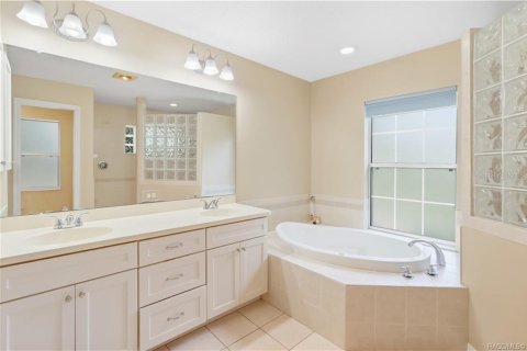 Casa en venta en Homosassa, Florida, 4 dormitorios, 197.05 m2 № 2386646 - foto 28
