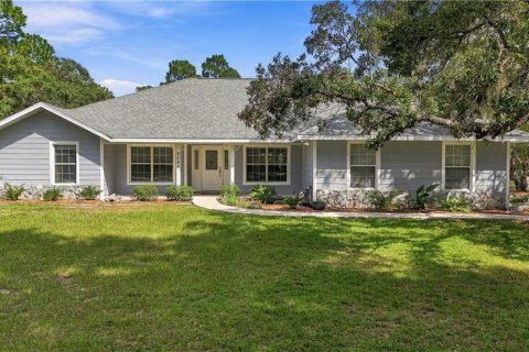 Casa en Homosassa, Florida 4 dormitorios, 197.05 m2 № 2386646