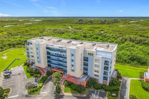 Condo in New Smyrna Beach, Florida, 3 bedrooms  № 1907618 - photo 2