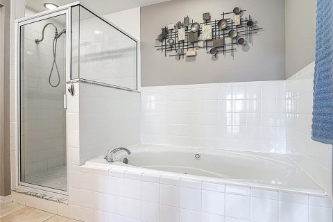 Condo in New Smyrna Beach, Florida, 3 bedrooms  № 1907618 - photo 23