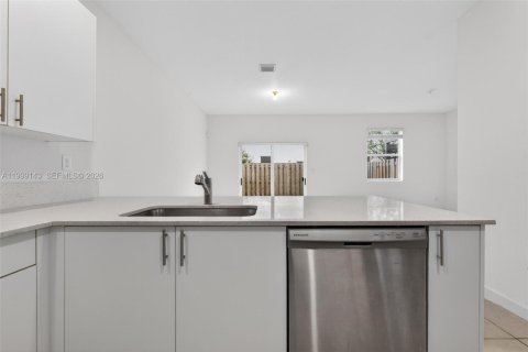 Adosado en alquiler en Homestead, Florida, 3 dormitorios, 157.47 m2 № 2066093 - foto 13