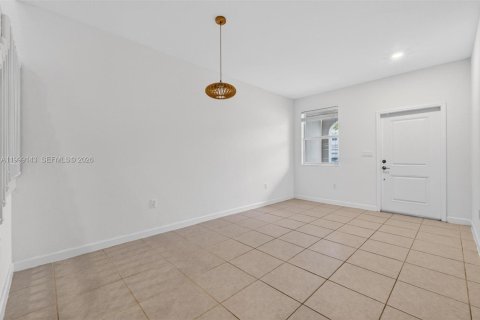 Adosado en alquiler en Homestead, Florida, 3 dormitorios, 157.47 m2 № 2066093 - foto 6