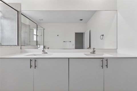 Adosado en alquiler en Homestead, Florida, 3 dormitorios, 157.47 m2 № 2066093 - foto 25