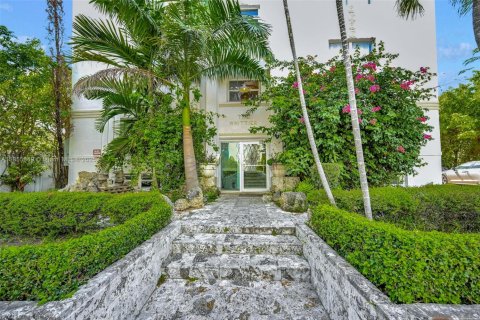 Appartement à louer à Miami Beach, Floride: 1 chambre, 65.96 m2 № 1880330 - photo 3