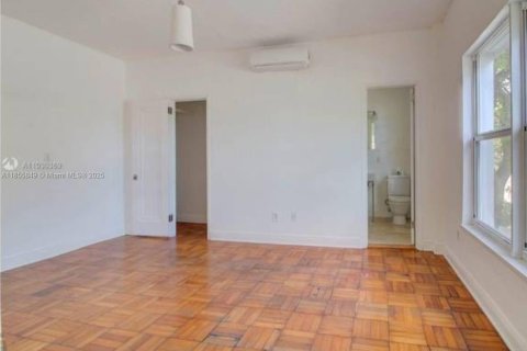 Appartement à louer à Miami Beach, Floride: 1 chambre, 65.96 m2 № 1880330 - photo 7