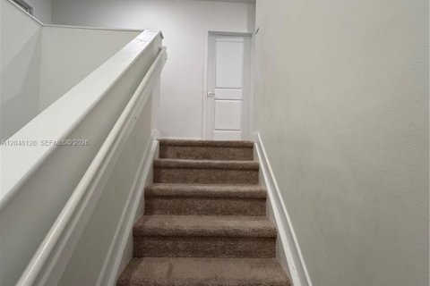 Townhouse in Homestead, Florida 4 bedrooms, 185.99 sq.m. № 2247658 - photo 10