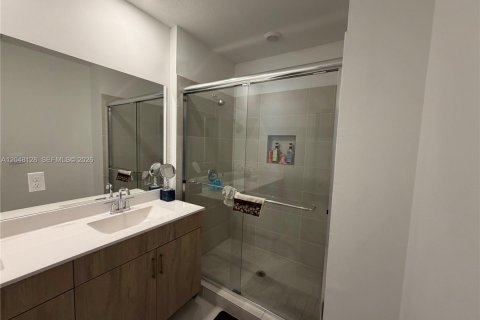 Townhouse in Homestead, Florida 4 bedrooms, 185.99 sq.m. № 2247658 - photo 16