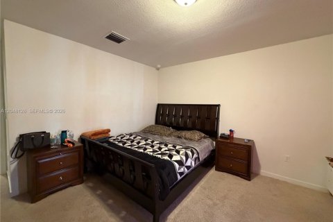 Townhouse in Homestead, Florida 4 bedrooms, 185.99 sq.m. № 2247658 - photo 13