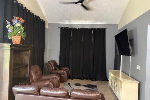 Townhouse in Kissimmee, Florida 4 bedrooms, 152.82 sq.m. № 1836870 - photo 3