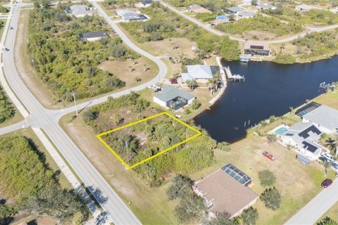 Terreno en venta en Port Charlotte, Florida № 1722150 - foto 2