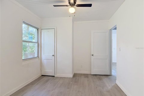 House in Auburndale, Florida 3 bedrooms, 129.6 sq.m. № 2394066 - photo 26