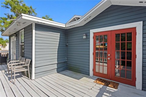 House in Tampa, Florida 3 bedrooms, 144.09 sq.m. № 1654888 - photo 7