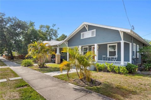 House in Tampa, Florida 3 bedrooms, 144.09 sq.m. № 1654888 - photo 12