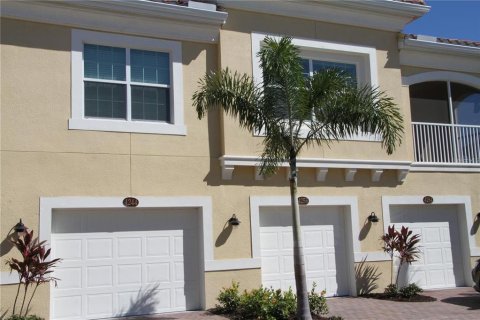 Condominio en alquiler en Osprey, Florida, 3 dormitorios, 141.95 m2 № 1900265 - foto 2