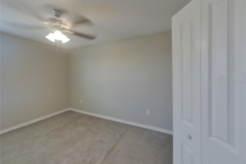 Casa en alquiler en Sun City Center, Florida, 4 dormitorios, 240.71 m2 № 1866179 - foto 17