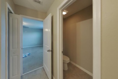 Casa en alquiler en Sun City Center, Florida, 4 dormitorios, 240.71 m2 № 1866179 - foto 13