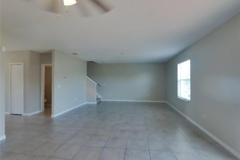 Casa en alquiler en Sun City Center, Florida, 4 dormitorios, 240.71 m2 № 1866179 - foto 4