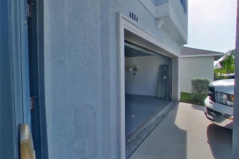 Casa en alquiler en Sun City Center, Florida, 4 dormitorios, 240.71 m2 № 1866179 - foto 23