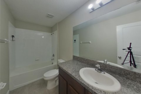Casa en alquiler en Sun City Center, Florida, 4 dormitorios, 240.71 m2 № 1866179 - foto 12