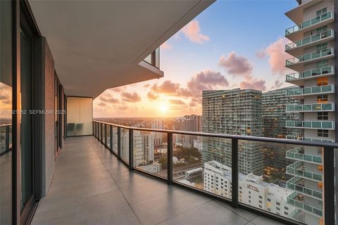 Copropriété à louer à Miami, Floride: 2 chambres, 80.64 m2 № 1976872 - photo 28