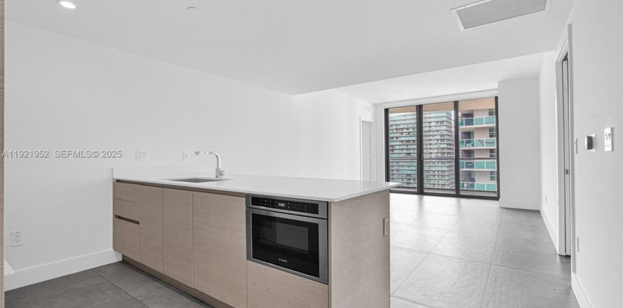 Condo à Miami, Floride, 2 chambres  № 1976872