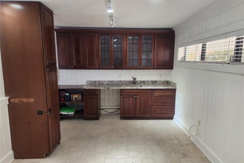 Immobilier commercial à vendre à Bradenton Beach, Floride: 38.65 m2 № 2202929 - photo 7
