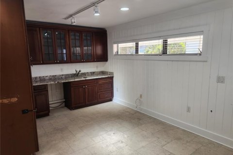 Immobilier commercial à vendre à Bradenton Beach, Floride: 38.65 m2 № 2202929 - photo 8