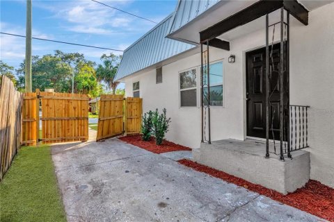 Apartamento en alquiler en Clearwater, Florida, 1 dormitorio, 116.13 m2 № 1904424 - foto 3