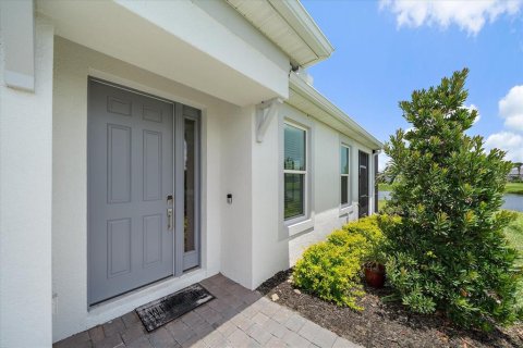 House in Sarasota, Florida 2 bedrooms, 142.14 sq.m. № 1837847 - photo 4