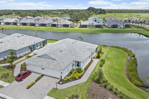 House in Sarasota, Florida 2 bedrooms, 142.14 sq.m. № 1837847 - photo 1