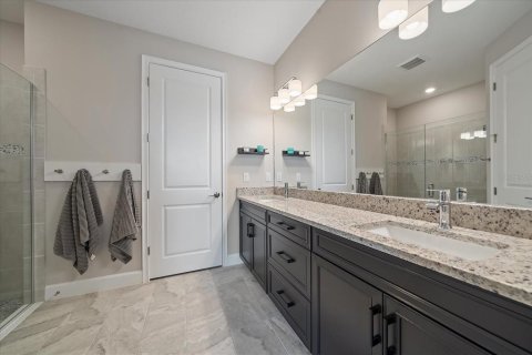 House in Sarasota, Florida 2 bedrooms, 142.14 sq.m. № 1837847 - photo 22