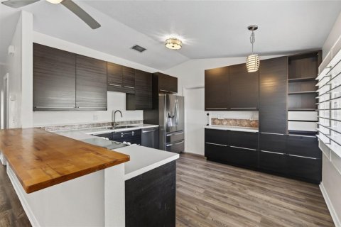 Casa en venta en Saint Petersburg, Florida, 3 dormitorios, 93.65 m2 № 2383362 - foto 10