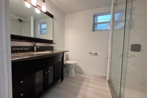 Commercial property in Hollywood, Florida 136.47 sq.m. № 2075001 - photo 11