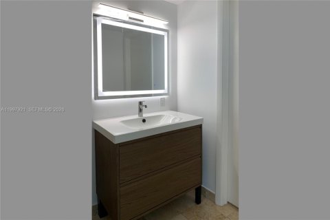 Copropriété à louer à Miami, Floride: 1 chambre, 68.75 m2 № 2074563 - photo 11