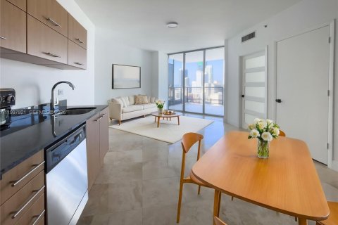 Copropriété à louer à Miami, Floride: 1 chambre, 68.75 m2 № 2074563 - photo 3