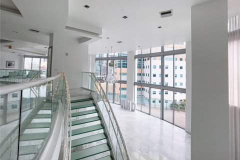 Copropriété à louer à Miami, Floride: 1 chambre, 68.75 m2 № 2074563 - photo 29