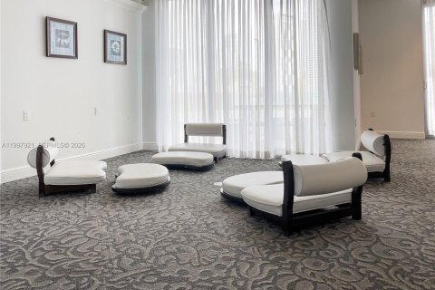 Copropriété à louer à Miami, Floride: 1 chambre, 68.75 m2 № 2074563 - photo 27